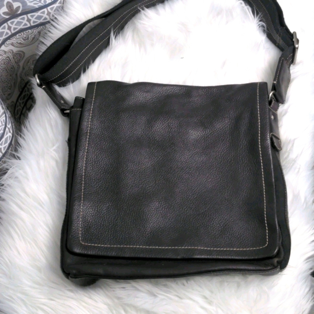 Levenger bomber jacket leather